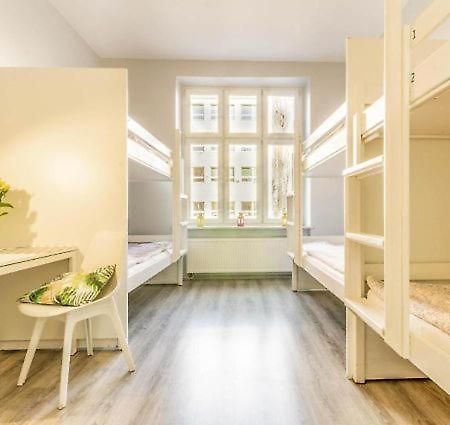 Vibe Hostel ソポト エクステリア 写真
